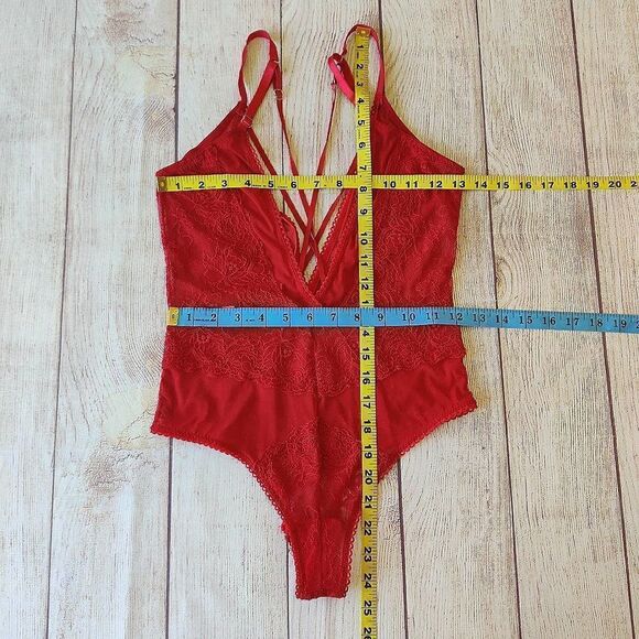 Oh la la Cheri Paris Red Viviane V-Plunge Lace Teddy sz M - Picture 10 of 15